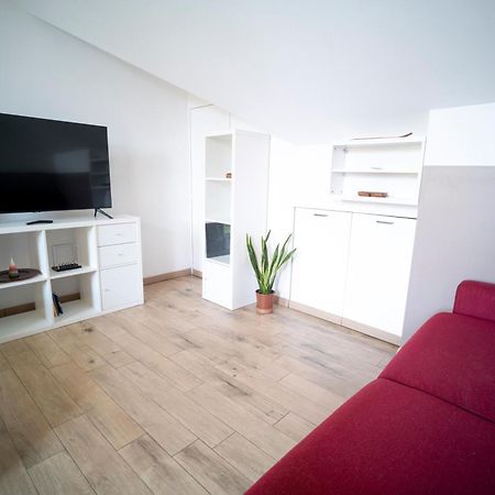 אסאגו Flat With Terrace Close To Forum And Milanofiori Metro מראה חיצוני תמונה